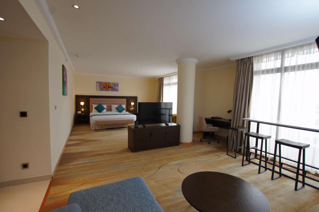Best Western Premier Dynasty Addis Abeba Exterior foto