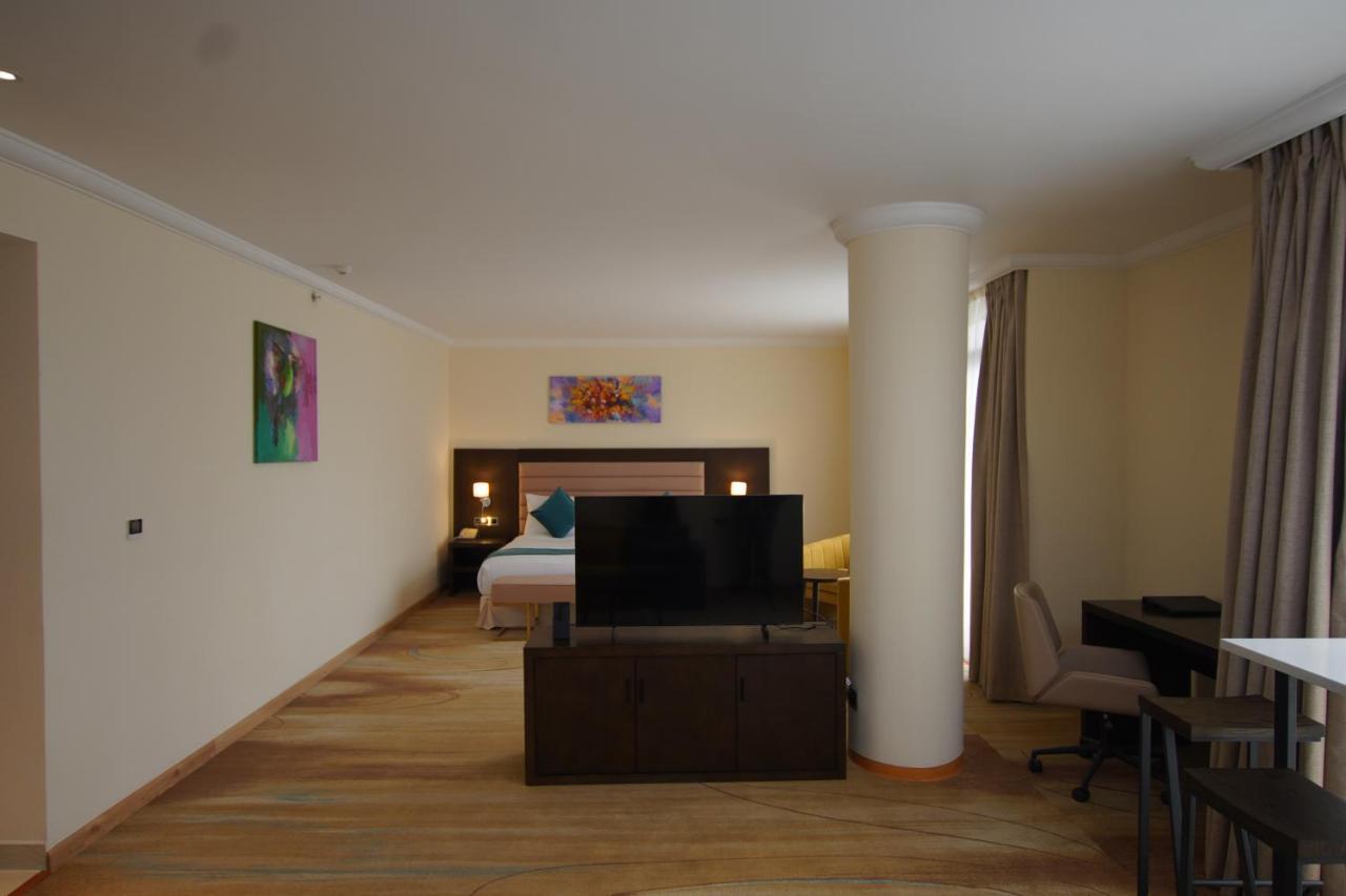 Best Western Premier Dynasty Addis Abeba Exterior foto