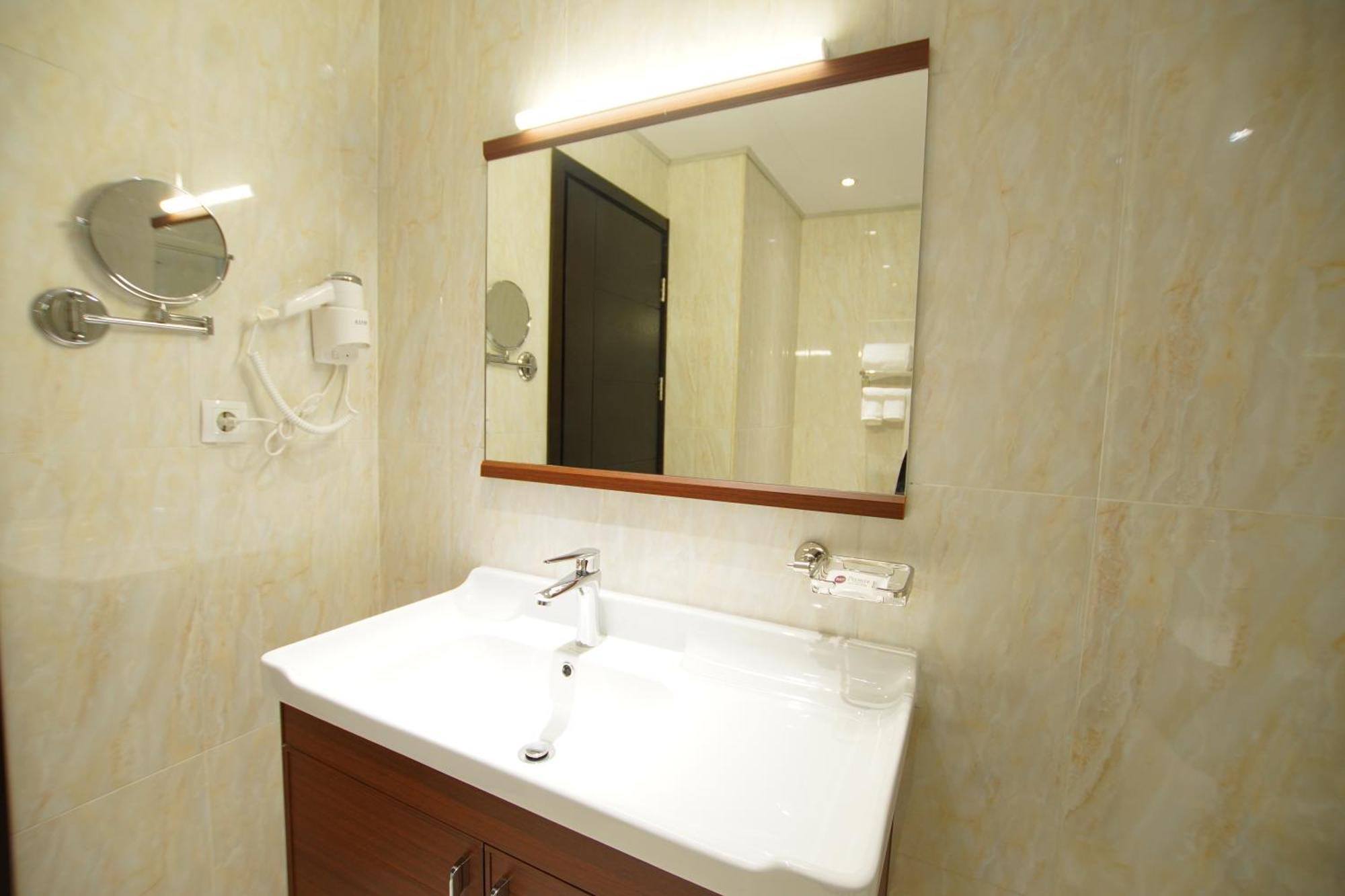 Best Western Premier Dynasty Addis Abeba Exterior foto